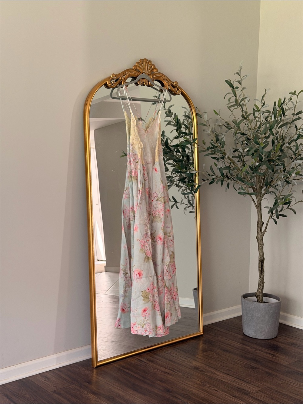 ZIMMERMANN Halliday Floral Linen Maxi Dress with Lace Trim - Picture 8 of 11